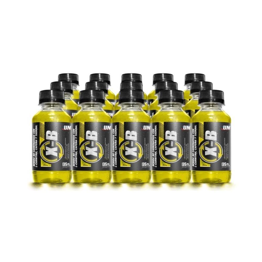 Quince botellas de X-B de 135 mL con liquido amarillo y etiqueta negra, sobre fondo blanco